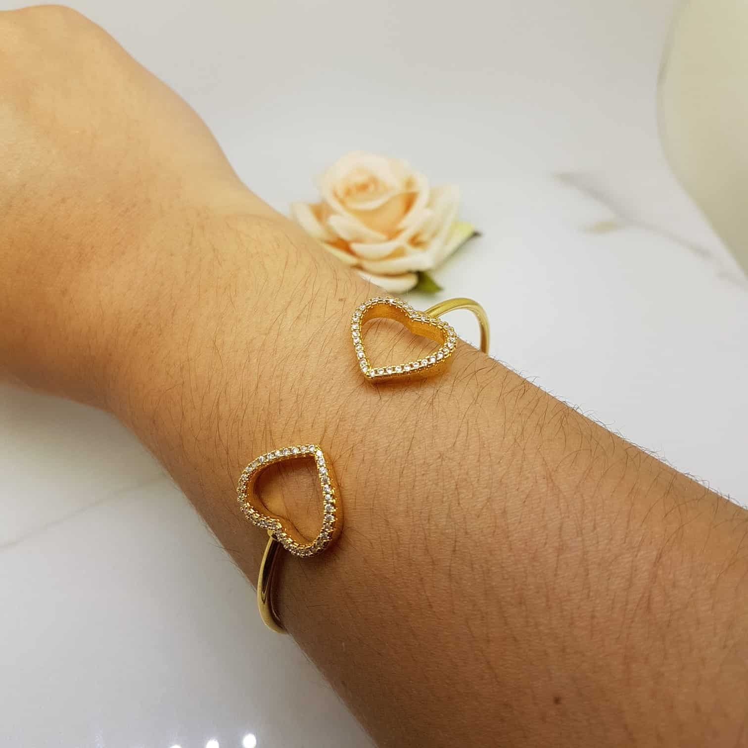 Bracelete de Coração Cravejado Zircônio Banho Ouro 18k - Imagem 4