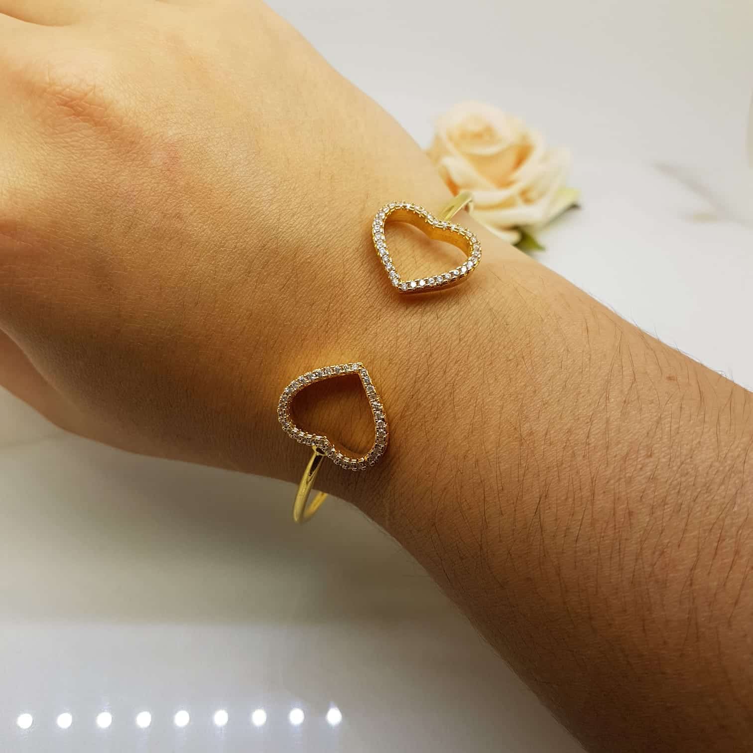 Bracelete de Coração Cravejado Zircônio Banho Ouro 18k - Imagem 3