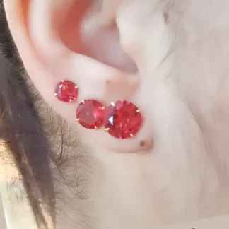 Brinco solitário 10/8/6MM Vm Banho Ouro 18k