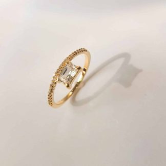 Anel Cravejado Micro Zircônia e Zircônia Banho Ouro 18K