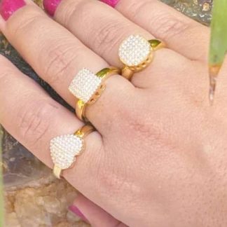 ANEL QUADRADO CRAVEJADO 10/10MM