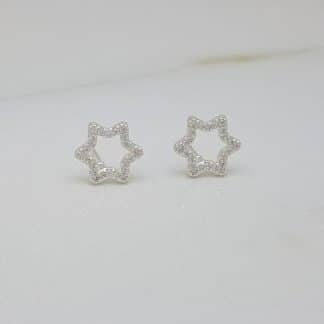 Brinco Estrela Vazada Cravejada Zircônias