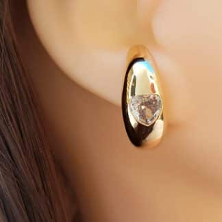 Meia Argola Lisa Com Coração Zircônia