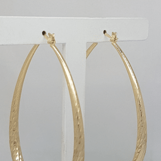 Argola Diamantada Oval e Redonda banho ouro 18k