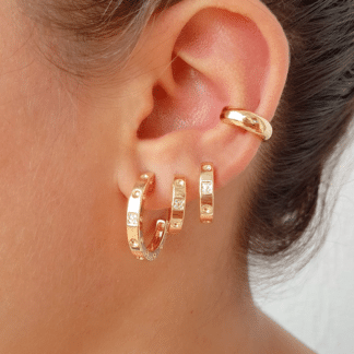 Argola Pino Trabalhada c/ Zircônia