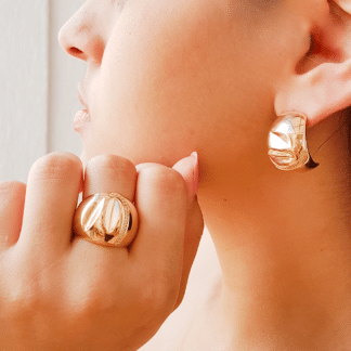 Anel Abaulado Friso Micro Zircônia