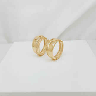 Brinco Liso c/ Fios Micro Zircônia